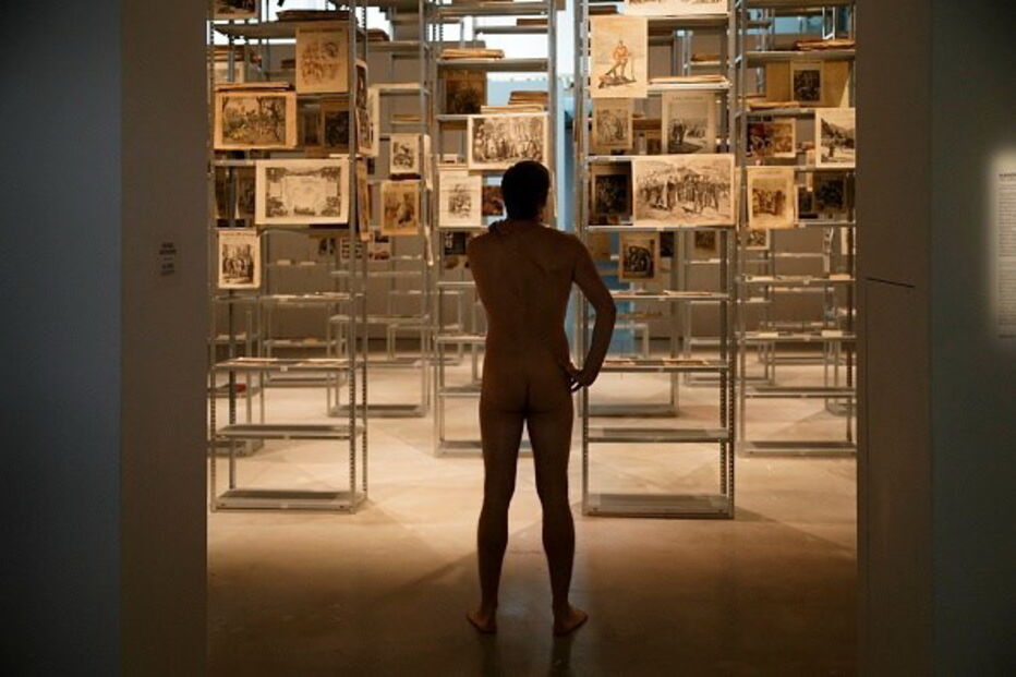 Palais de Tokyo realizou evento para nudistas