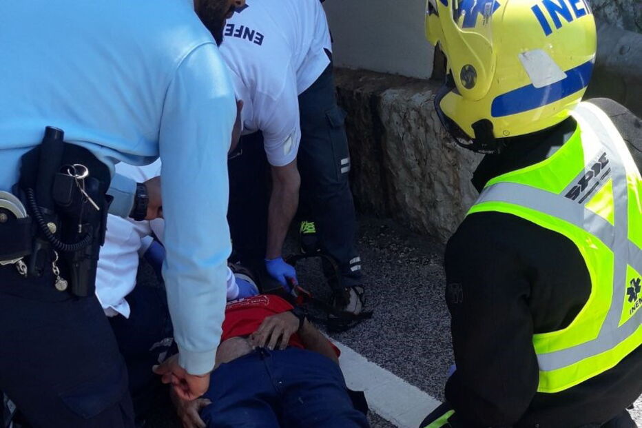 Homem fica ferido ao cair de muro em Setúbal