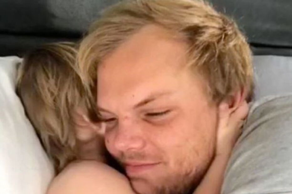 Avicii com o filho de Tereza