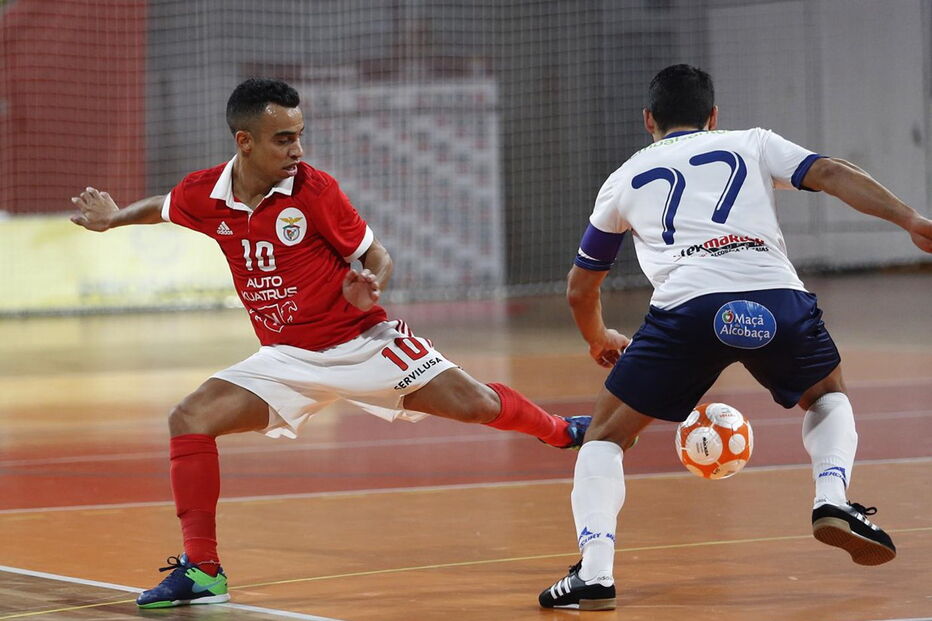 Benfica e Burinhosa jogaram para o campeonato de futsal, na Luz, em dezembro