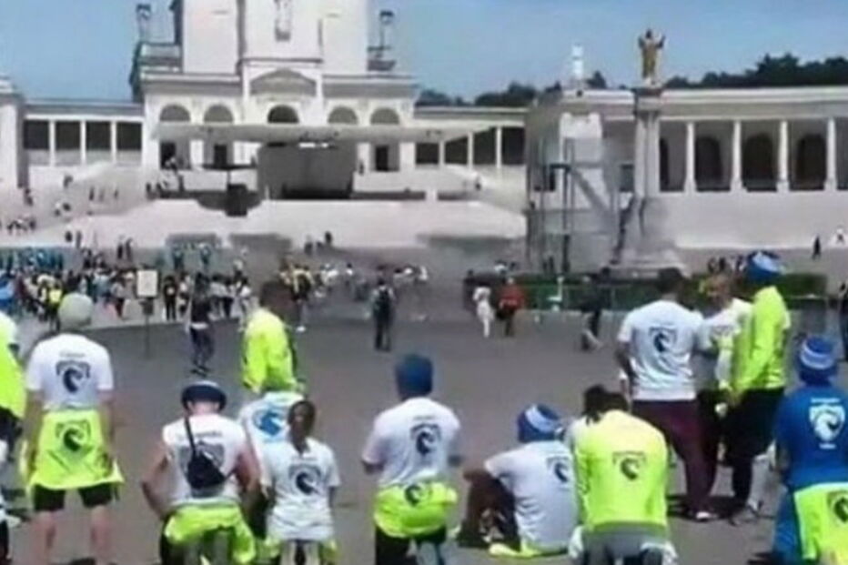 Super Dragões chegaram a Fátima após peregrinação a pé