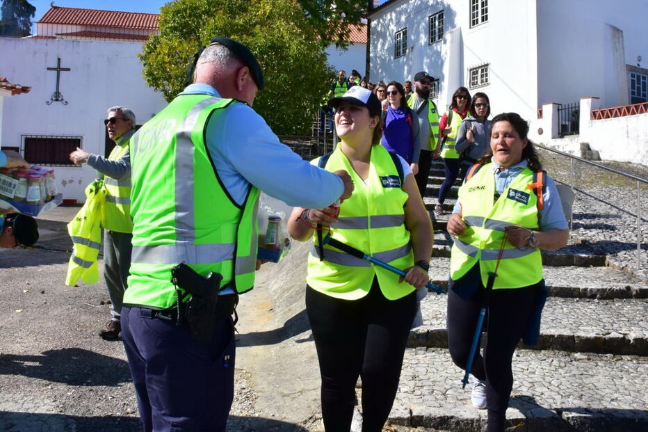 Militar da GNR apoia peregrinos