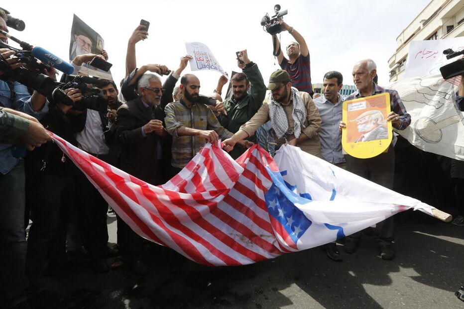 Manifestações no Irão contra saída dos EUA do acordo nuclear
