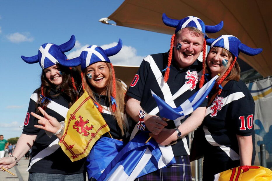 Fãs fazem a festa da Eurovisão junto ao Altice Arena