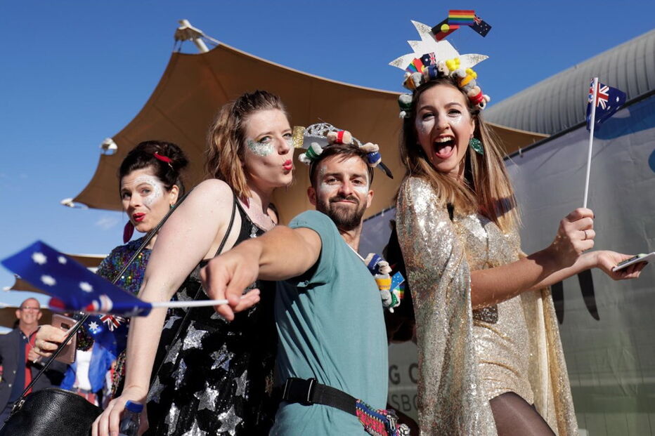 Fãs fazem a festa da Eurovisão junto ao Altice Arena