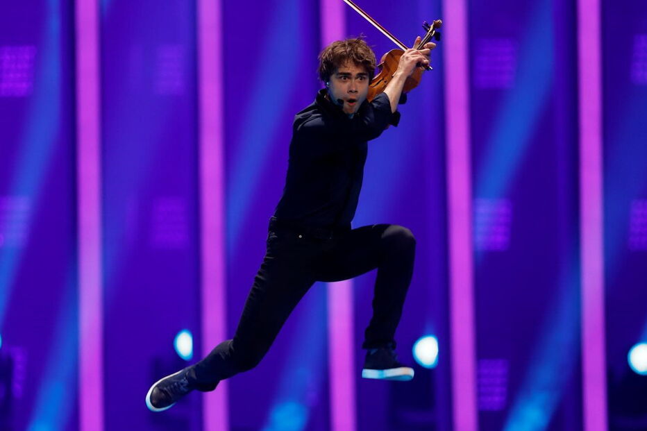 Alexander Rybak, com 