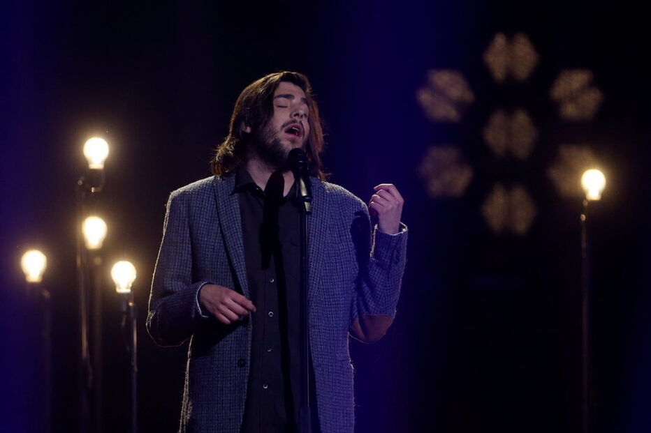 Salvador Sobral canta 