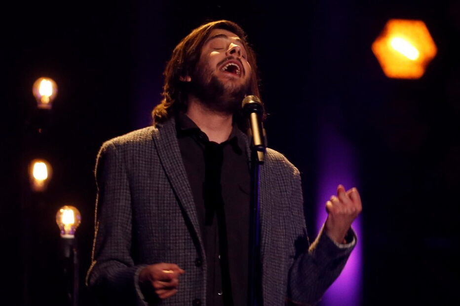 Salvador Sobral canta 