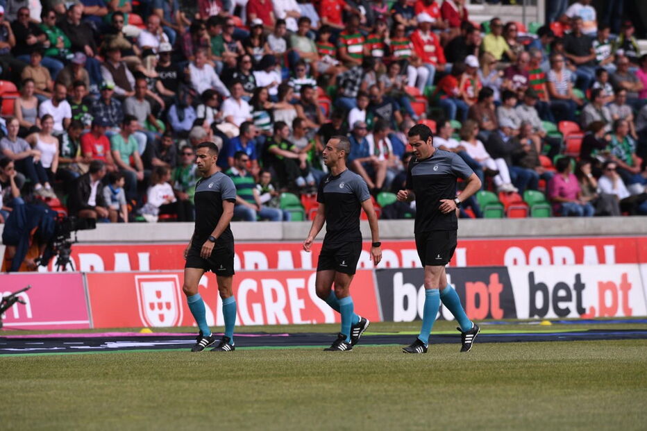 Equipa de arbitragem do Marítimo - Sporting