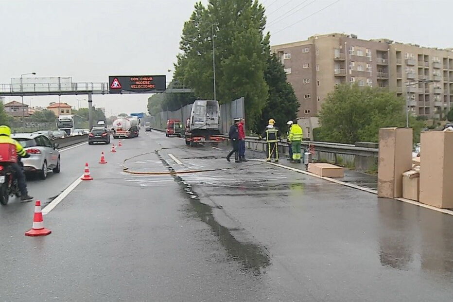 Acidente na A1, em Vila Nova de Gaia
