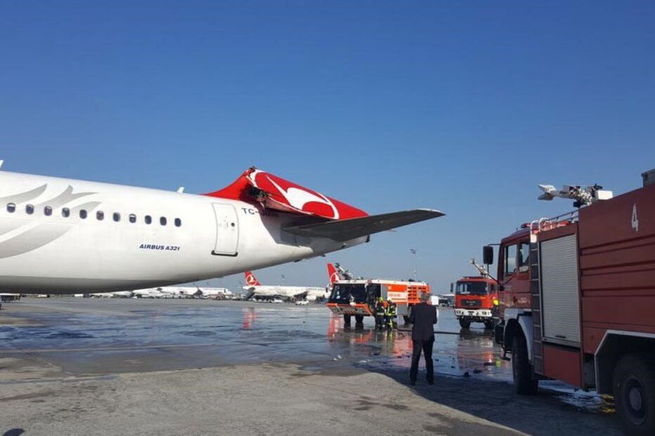 Avião acidentado em Istambul