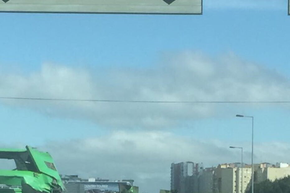 Camião do Lixo tombado