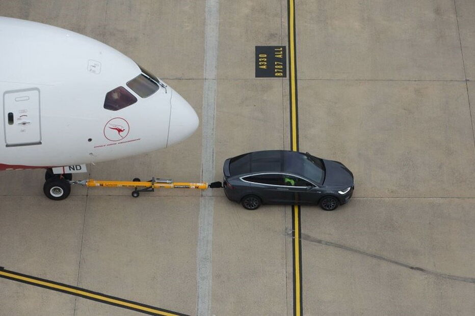 2018-05-15_18_41.23 tesla4.jpg