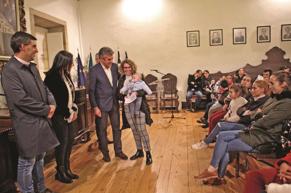 Autarquia atribui frequentemente vários incentivos à natalidade e combate o envelhecimento da população 