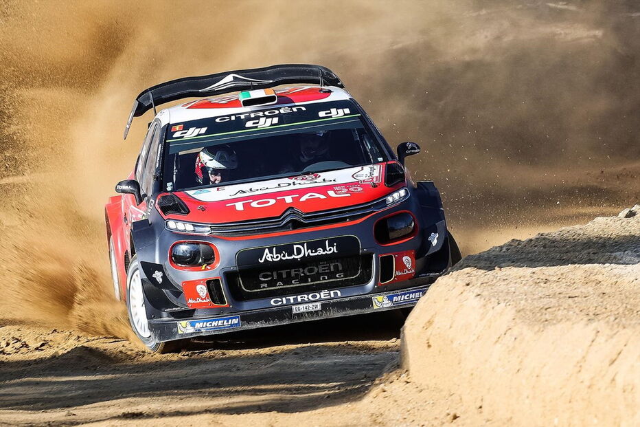 O co-piloto Scott Martin e o piloto irlandês Craig Breen