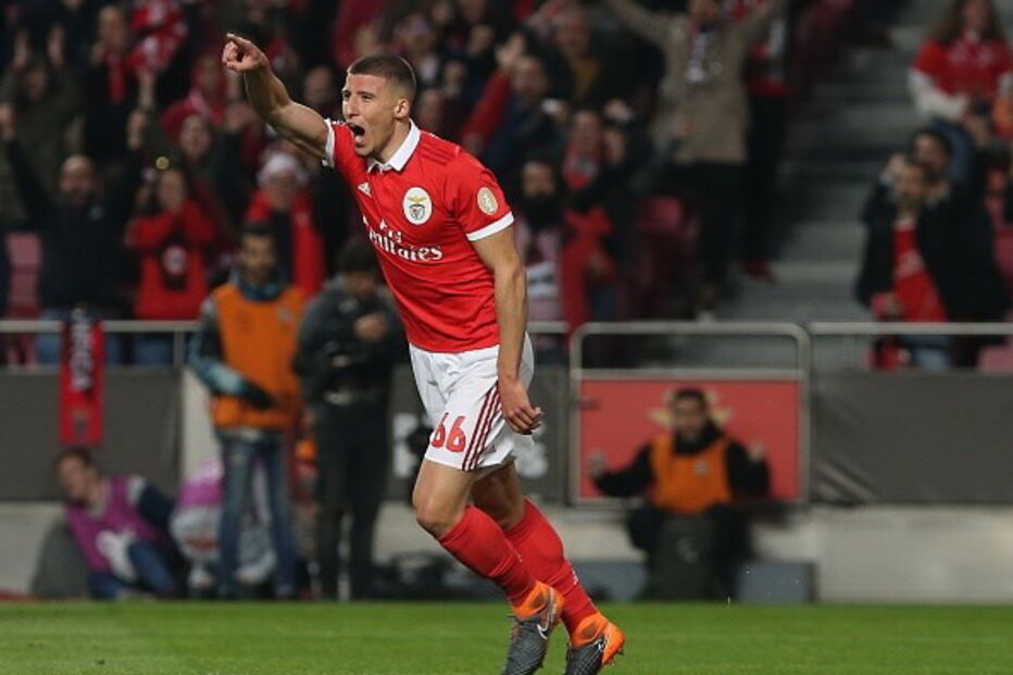 Rúben Dias, jogador do Benfica, é a única estreia entre o convocados