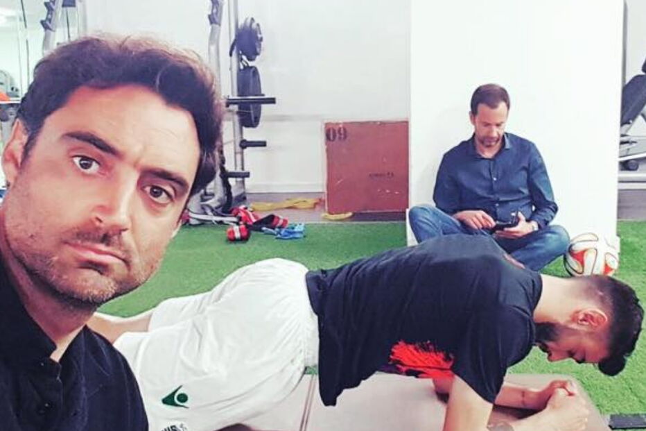 Jogadores do Sporting treinam no ginásio