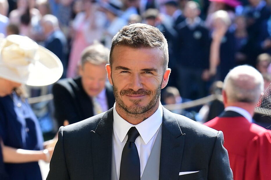 David Beckham faz furor no casamento real de Harry e Meghan