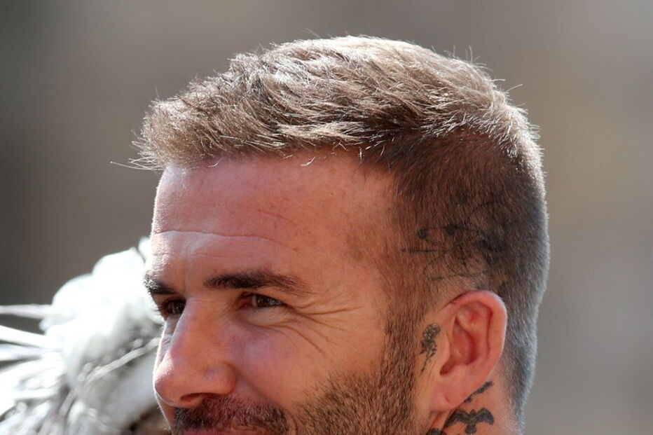 David Beckham faz furor no casamento real de Harry e Meghan