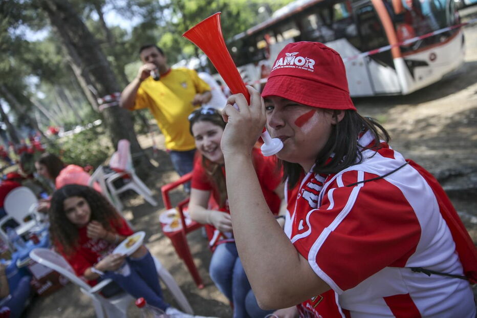 Adeptos do Aves fazem a festa no Jamor	