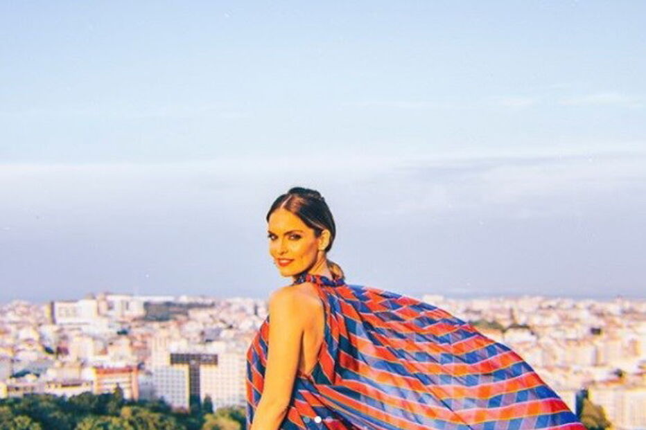 Diana Chaves partilhou várias fotos do seu 'look' no Instagram