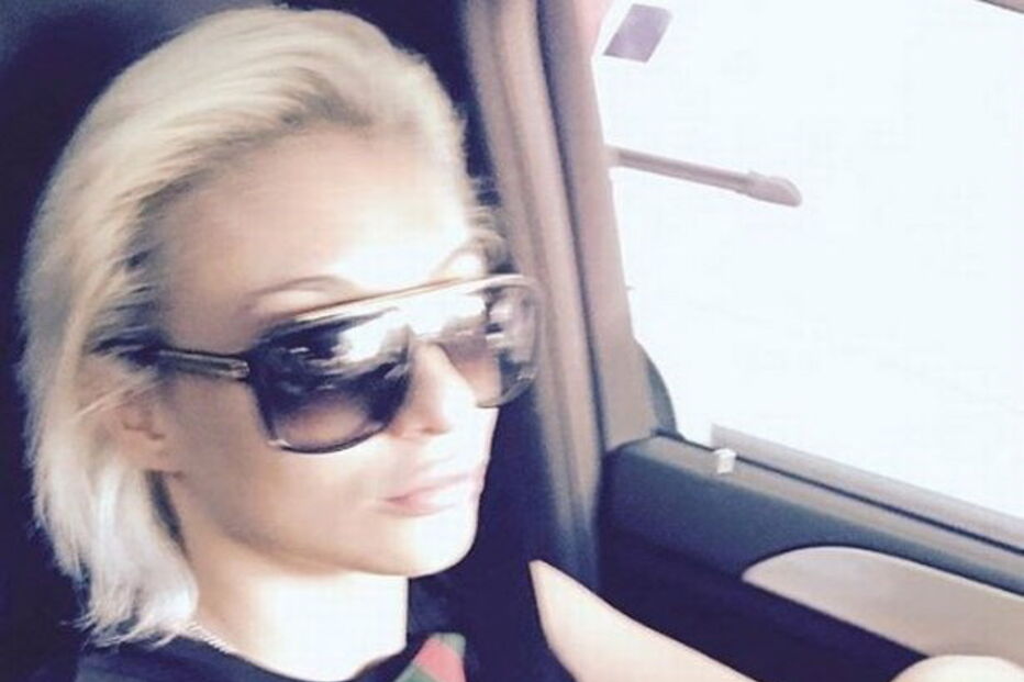 Homem mata parceira de negócios com 20 facadas