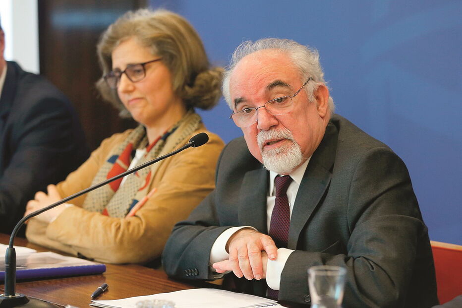 Governo não vai propor “tréguas” para evitar denúncias de contratos coletivos, disse Vieira da Silva