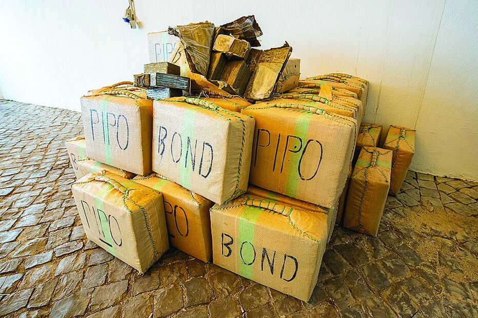 Fardos de haxixe apreendidos 