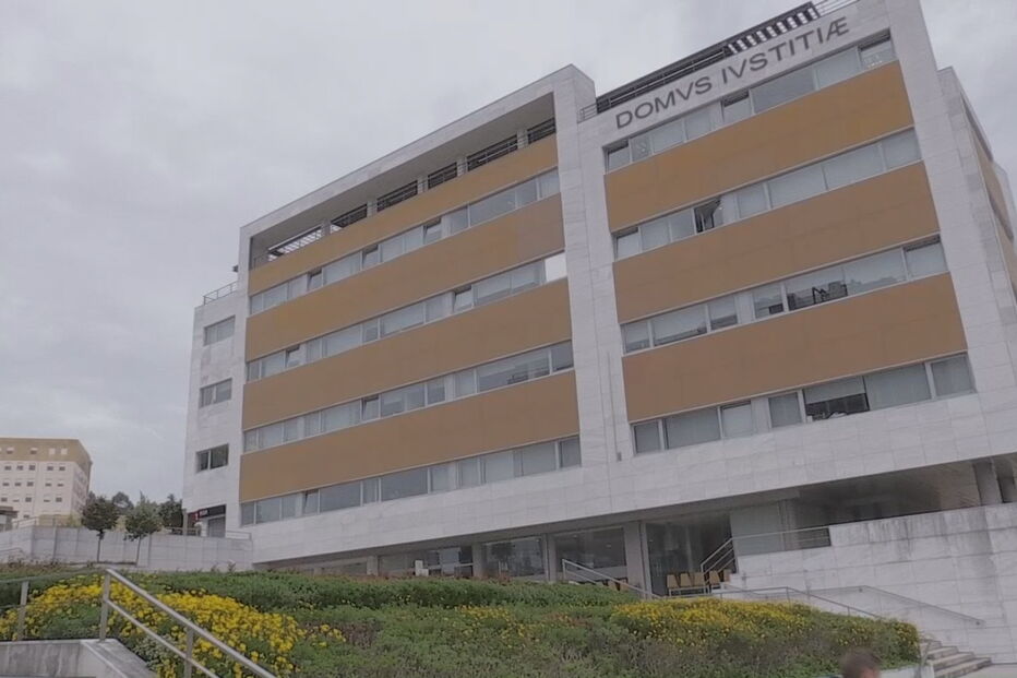 2018-05-23_14_32.58 Maus tratos crianças escola Fiães.jpg