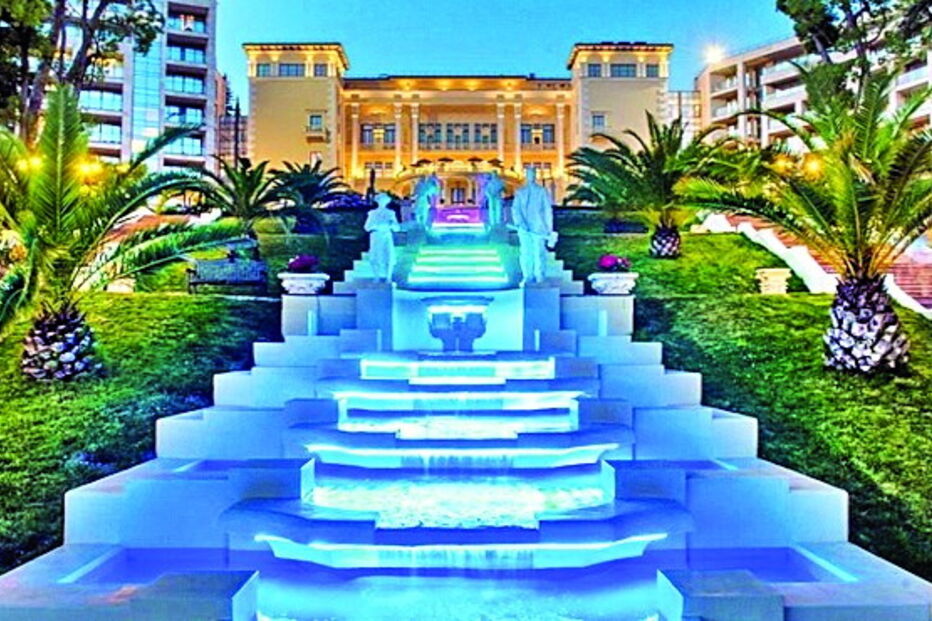 BRASIL Os canarinhos escolherem um luxuoso e moderno hotel em Sochi, com cascatas e 203 quartos, mas reúne todas as condições de treino com vários relvados