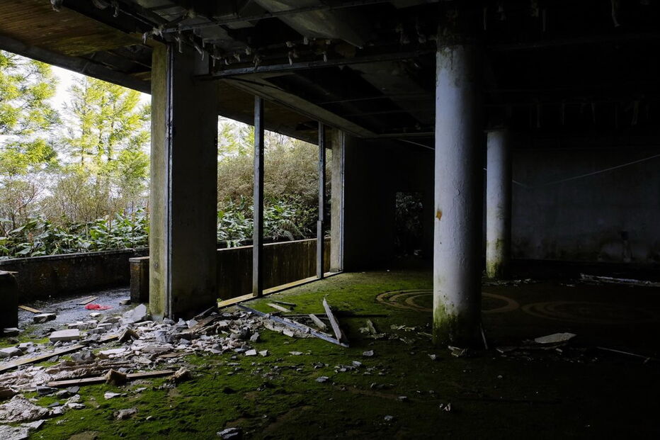 Hotel Monte Palace, na Ilha de São Miguel, está em ruínas há vários anos