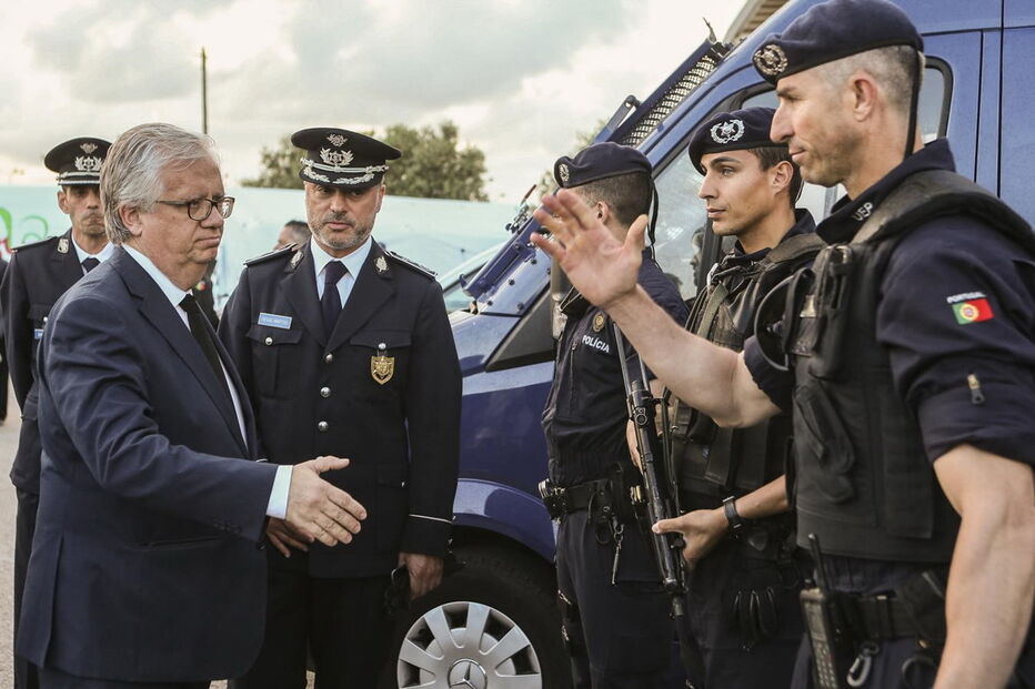 Eduardo Cabrita na apresentação do dispositivo de combate a incêndios, em Portimão