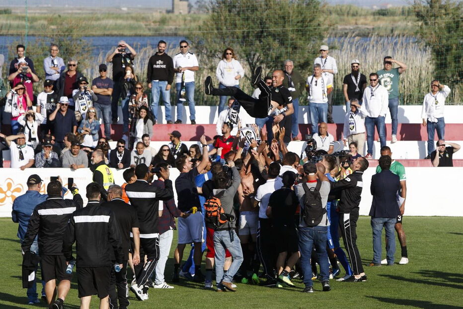 Confrontos no final do Vilafranquense-Farense obrigam a intervenção policial