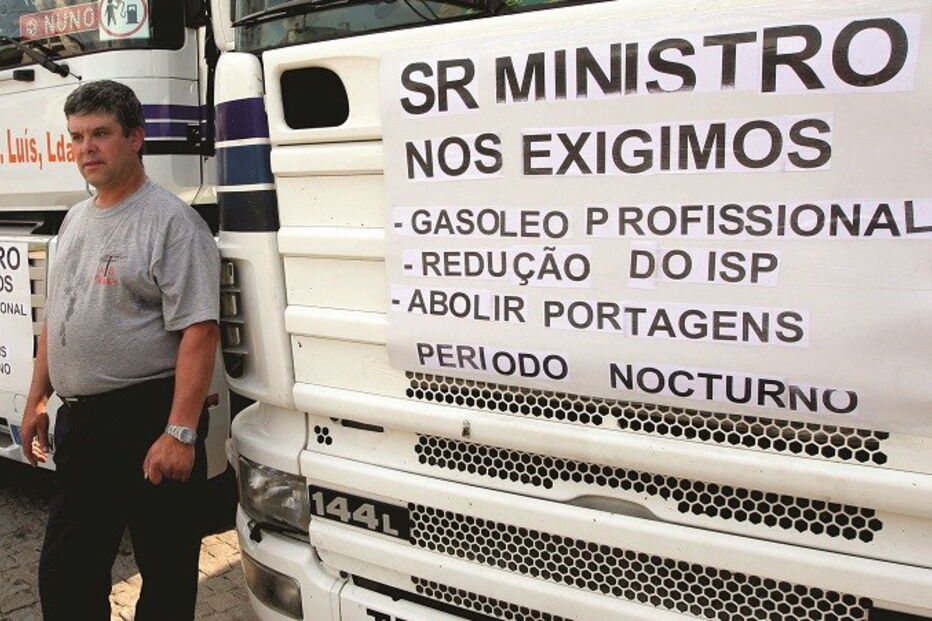 Protesto dos camionistas paralisou o País em 2008 contra o elevado preço dos combustíveis, sobretudo do gasóleo 