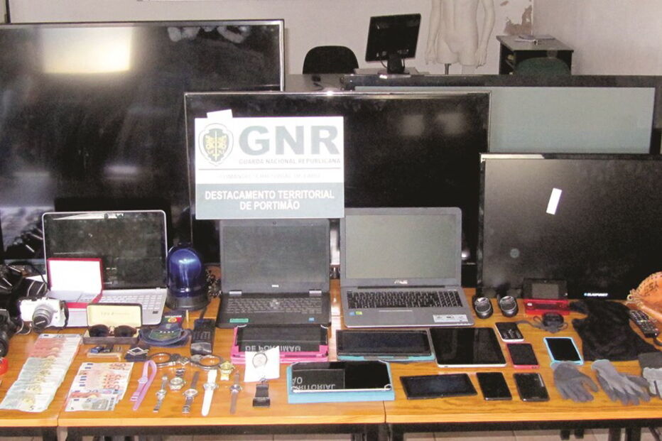 Material apreendido pela GNR