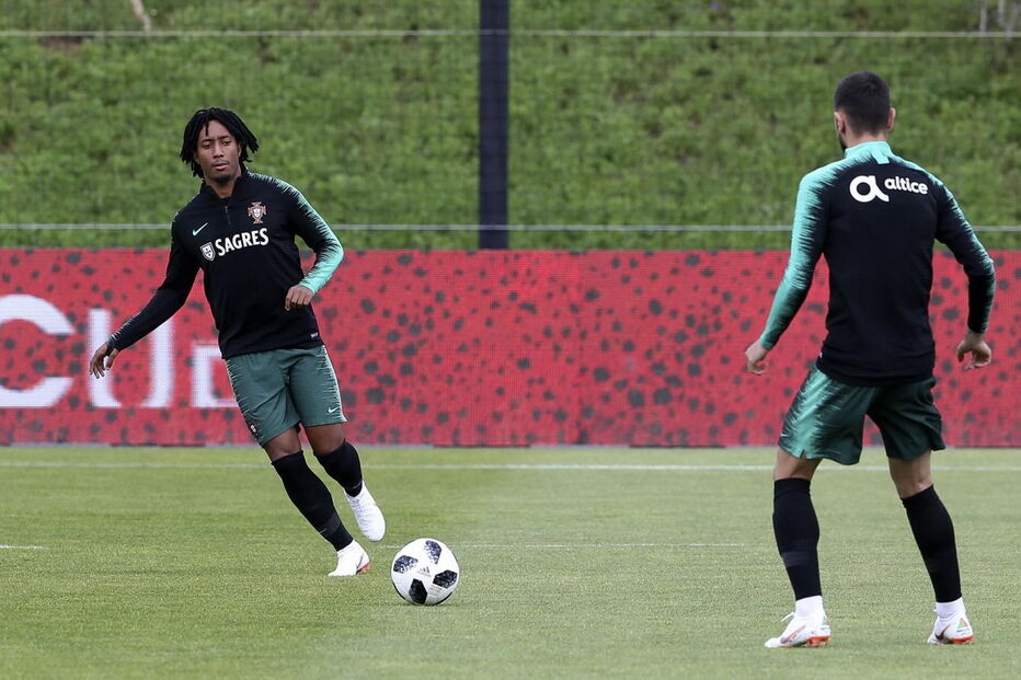 Rui Patrício, Bruno Fernandes e Gelson no treino da seleção portuguesa