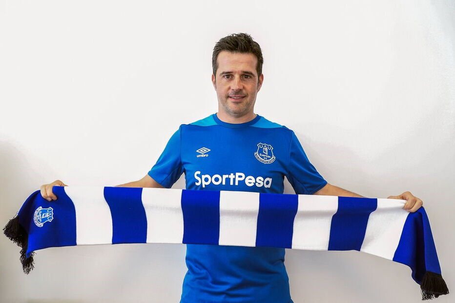 Marco Silva já veste as cores do Everton