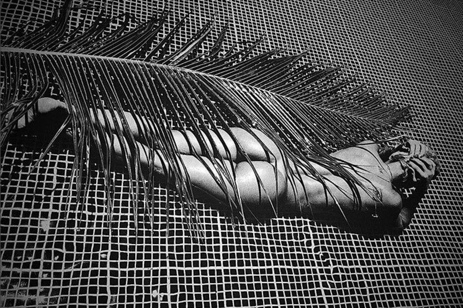 Piloto portuguesa Carina Lima prima pela sensualidade e o gosto pelos carros potentes