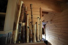 Jorge Lira constrói gaitas de foles e vende-as para vários países