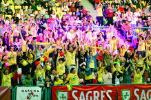 Claques apoiaram marchantes