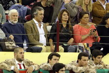 A apresentadora Bárbara guimarães fez-se acompanhar pelo namorado