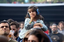 Milhares aproveitaram o sol e a boa música no segundo dia de Primavera Sound