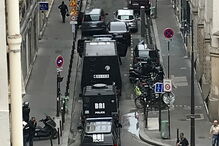 Homem faz reféns em Paris	