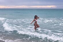 Sofia Ribeiro mostra fotos sensuais das férias em Cuba