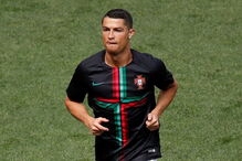 Ronaldo aquece para o Portugal Marrocos