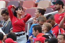 Georgina Rodríguez apoia seleção nacional e Ronaldo na Rússia