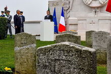 Presidente esteve no Cemitério militar português de Richebourg em Abril