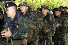 Equipa de futebol soterrada em caverna na Tailândia