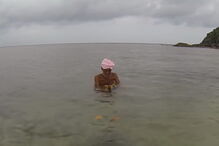 Japonês de 82 anos obrigado a sair de ilha onde queria morrer