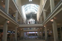 Incêndio em centro comercial em Moscovo